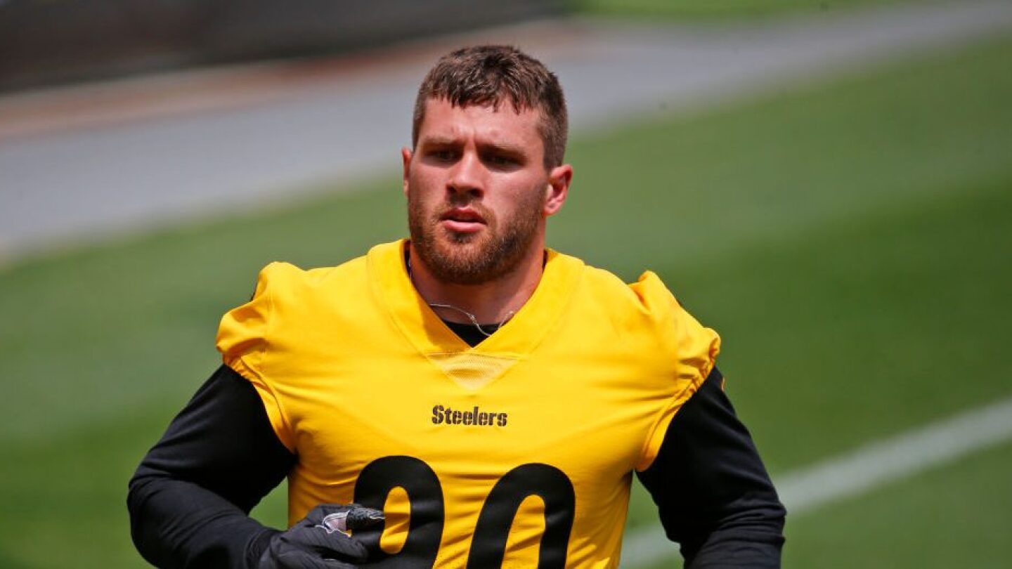 TJ Watt Sets New NFL Standard with Record-Breaking Contract Extension TJ Watt Sets New NFL Standard with Record-Breaking Contract Extension