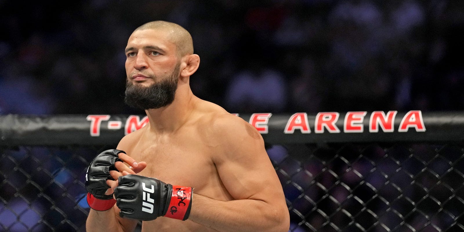 Khamzat Chimaev Aims to Capture His First UFC Middleweight Title Against Dricus Du Plessis