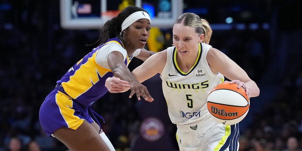 Paige Bueckers Ignites New Era in the WNBA Paige Bueckers Ignites New Era in the WNBA