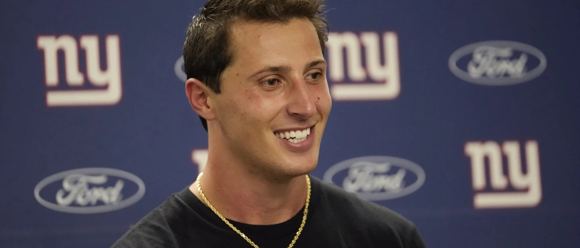 Tommy DeVito Thrives Amid Giants Quarterback Drama Tommy DeVito Thrives Amid Giants Quarterback Drama