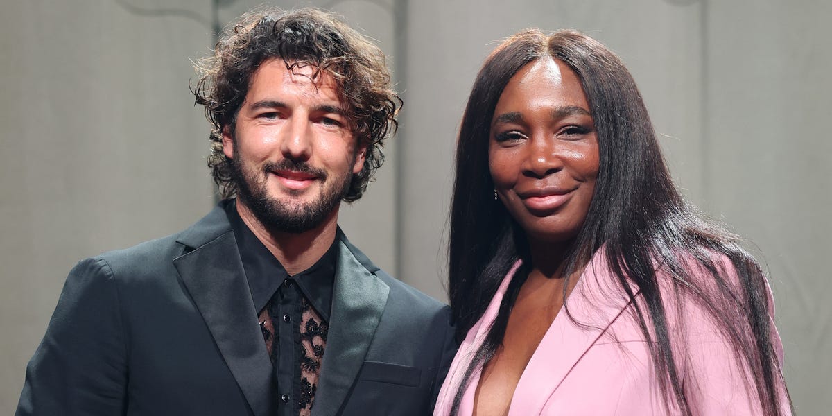 Venus Williams Engages with Andrea Preti Amidst Tennis Triumph