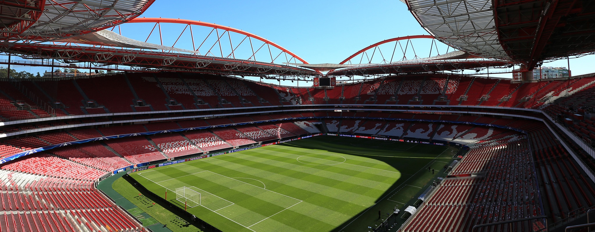 Benfica Edges Past Fenerbahçe in Tense UEFA Champions League Clash