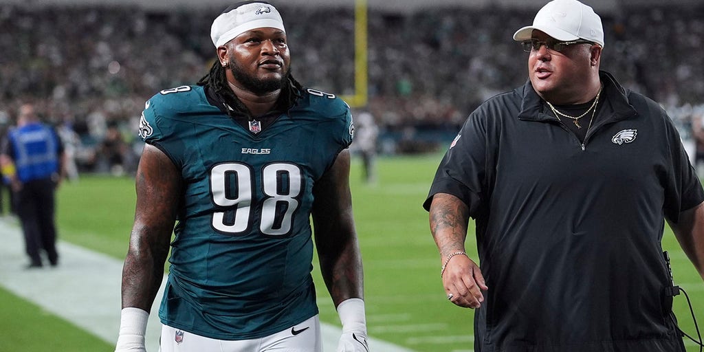 Jalen Carter Dominates as Eagles’ Defensive Star