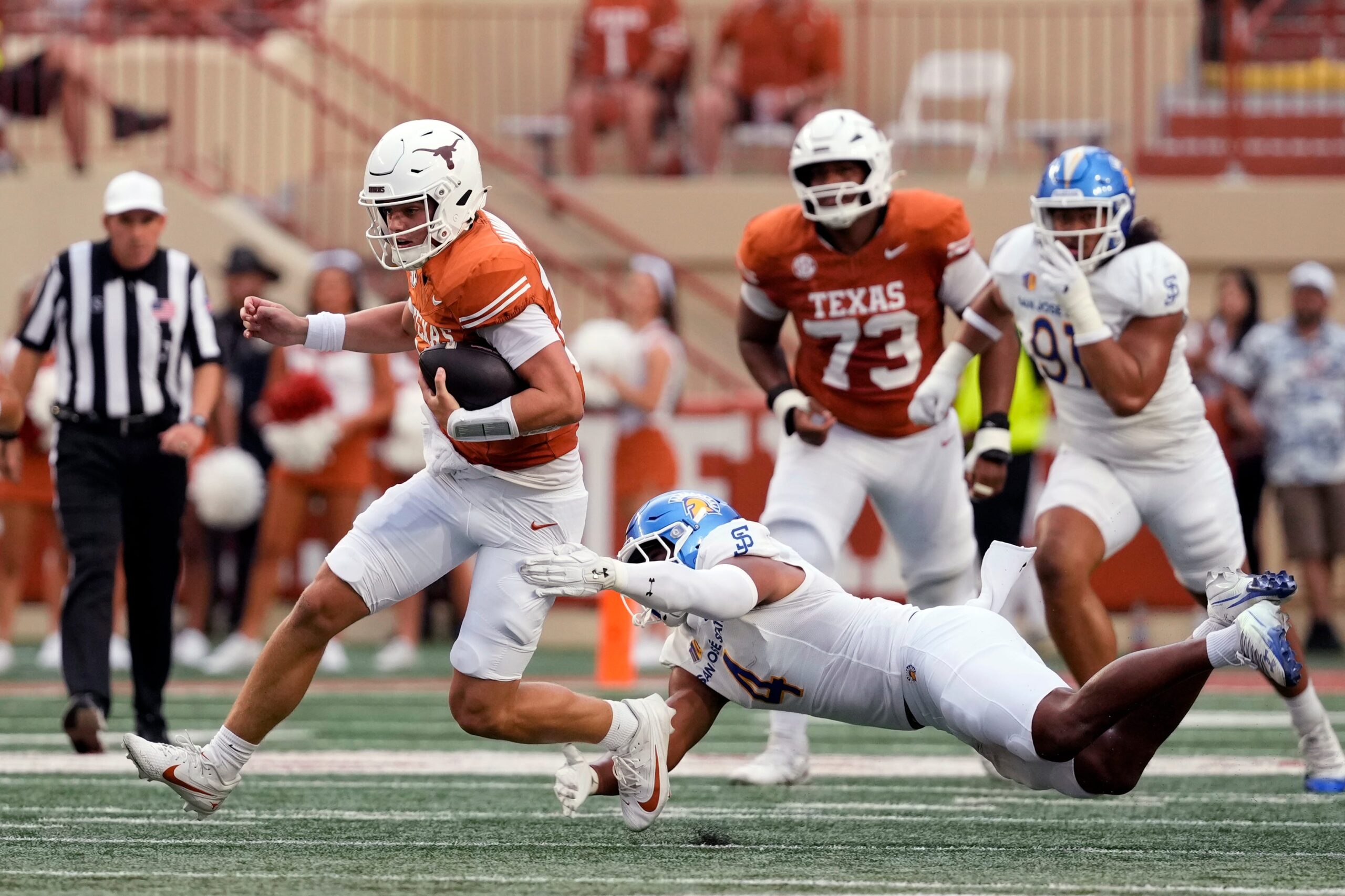 Texas Longhorns Dominate San José State with 28-7 Victory
