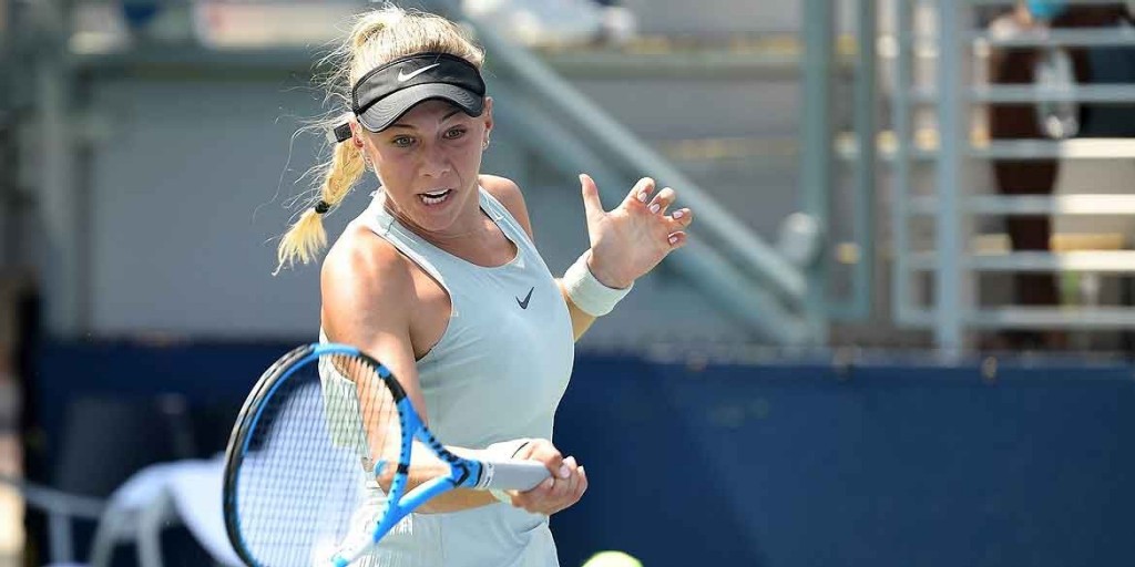 Amanda Anisimova Advances to Second Round of US Open
