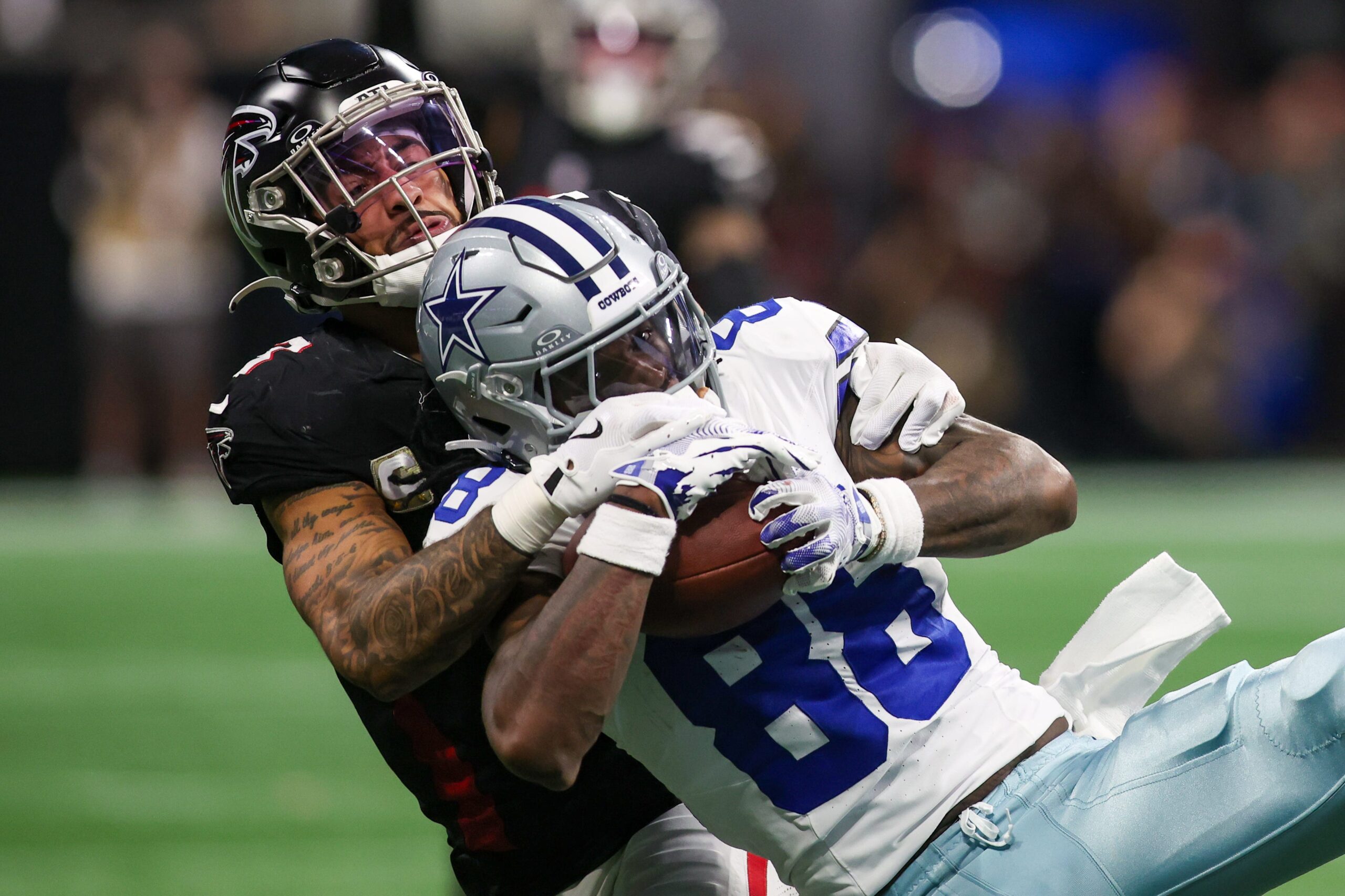 CeeDee Lamb Ends Season Early Due to Shoulder Injury