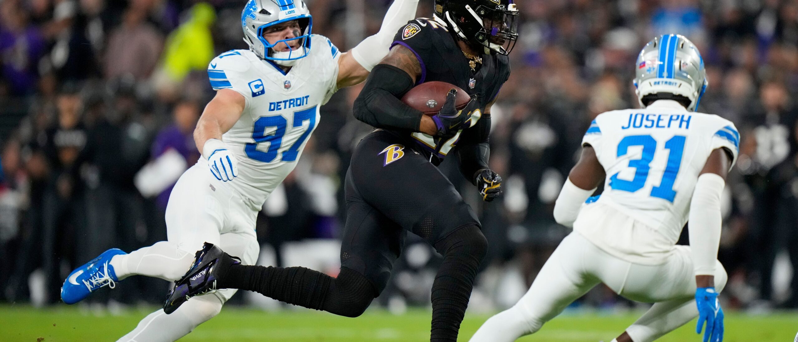 Detroit Lions Defeat Ravens 38-30 in Thrilling Monday Night Showdown