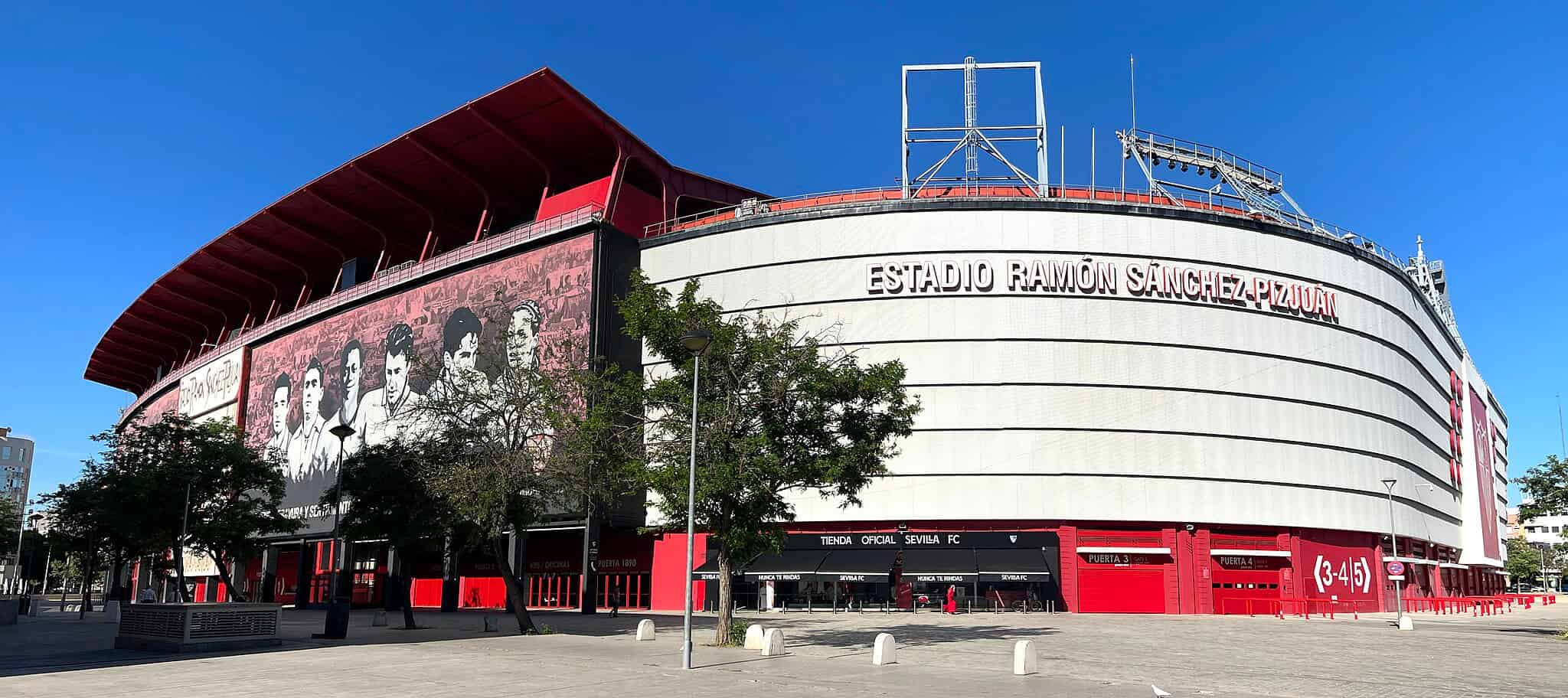 Sevilla Hosts Mallorca: Can the Home Team Extend Their Unbeaten Streak?
