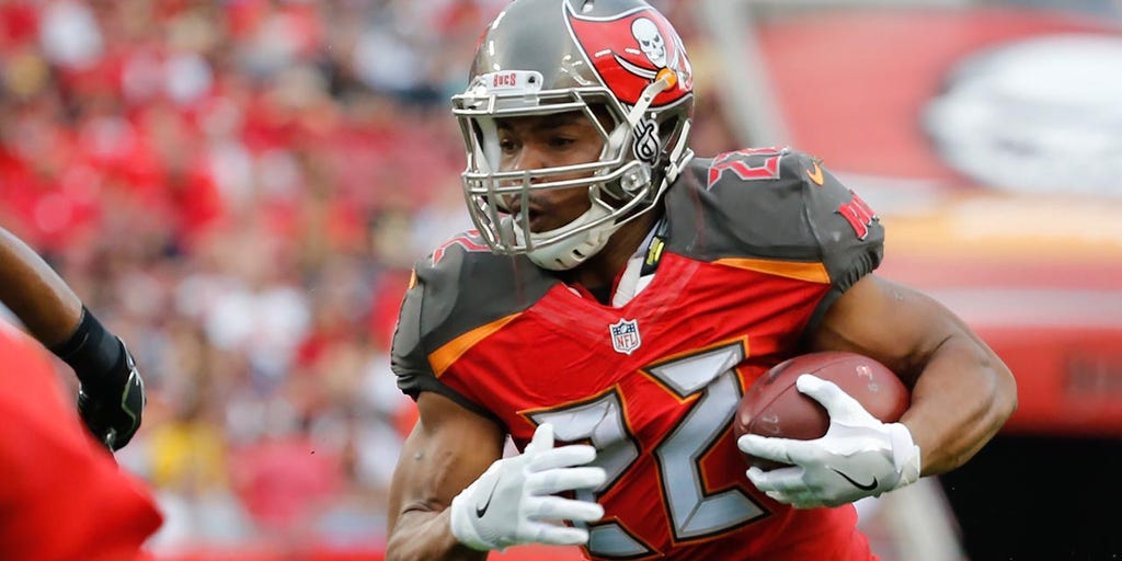 Remembering Doug Martin: Honoring the Legacy of a Buccaneers Running Back Who Left Us Too Soon