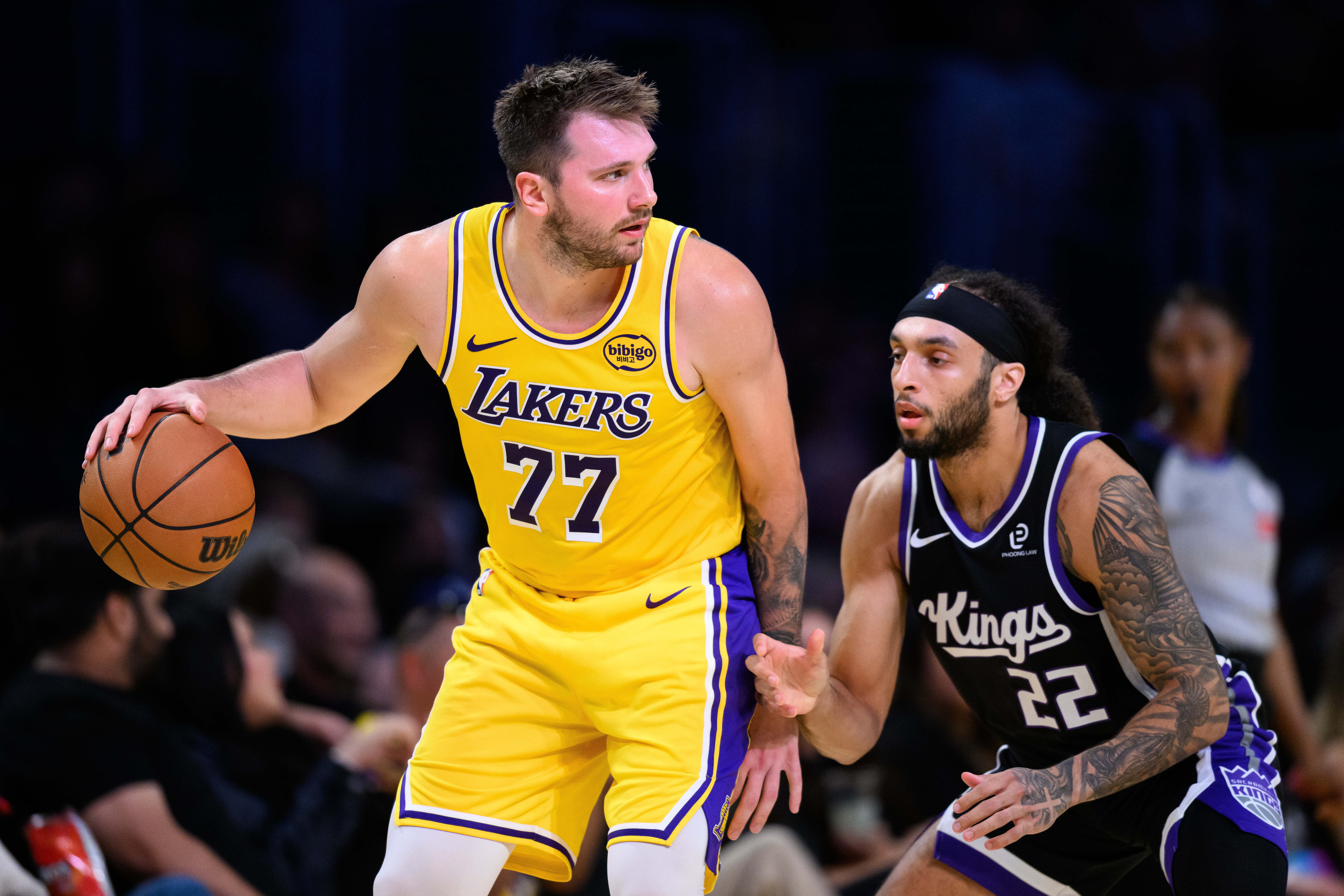 Austin Reaves Shines as Lakers Defeat Kings 127-120