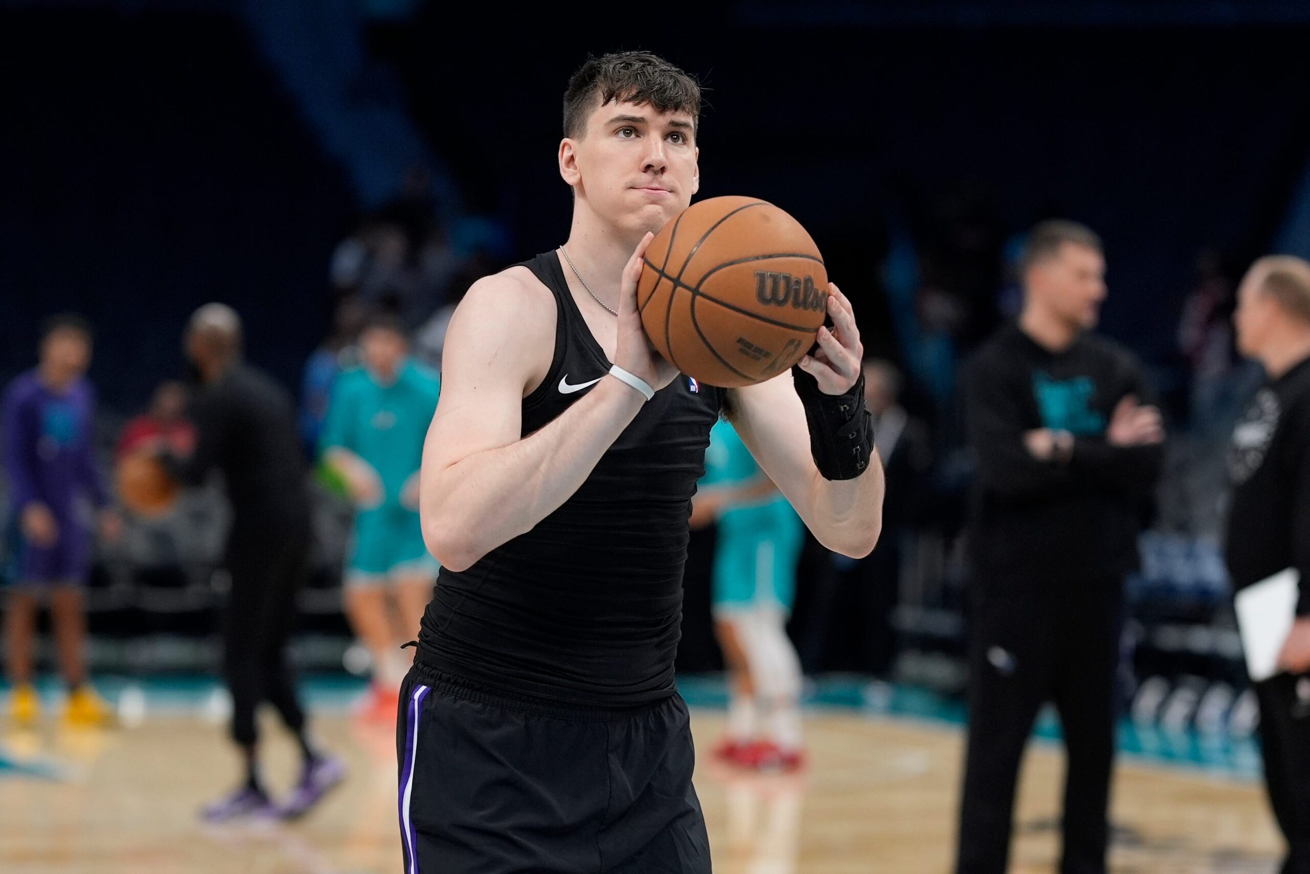 Jake LaRavia Impresses as a Forward for the Los Angeles Lakers