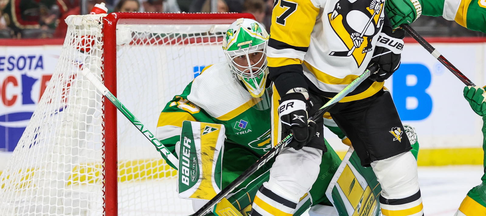 Penguins Overcome Wild to Extend Winning Streak to 8 Games Penguins Overcome Wild to Extend Winning Streak to 8 Games