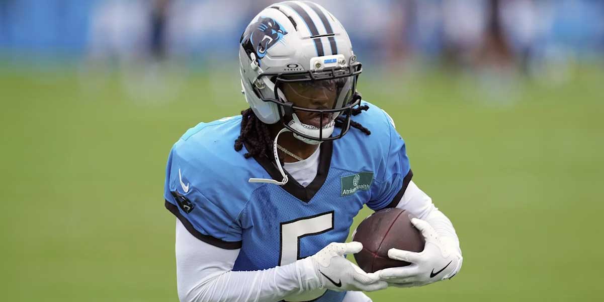 Rico Dowdle Shines with Career-High 234 Yards in Panthers’ Victory Rico Dowdle Shines with Career-High 234 Yards in Panthers’ Victory