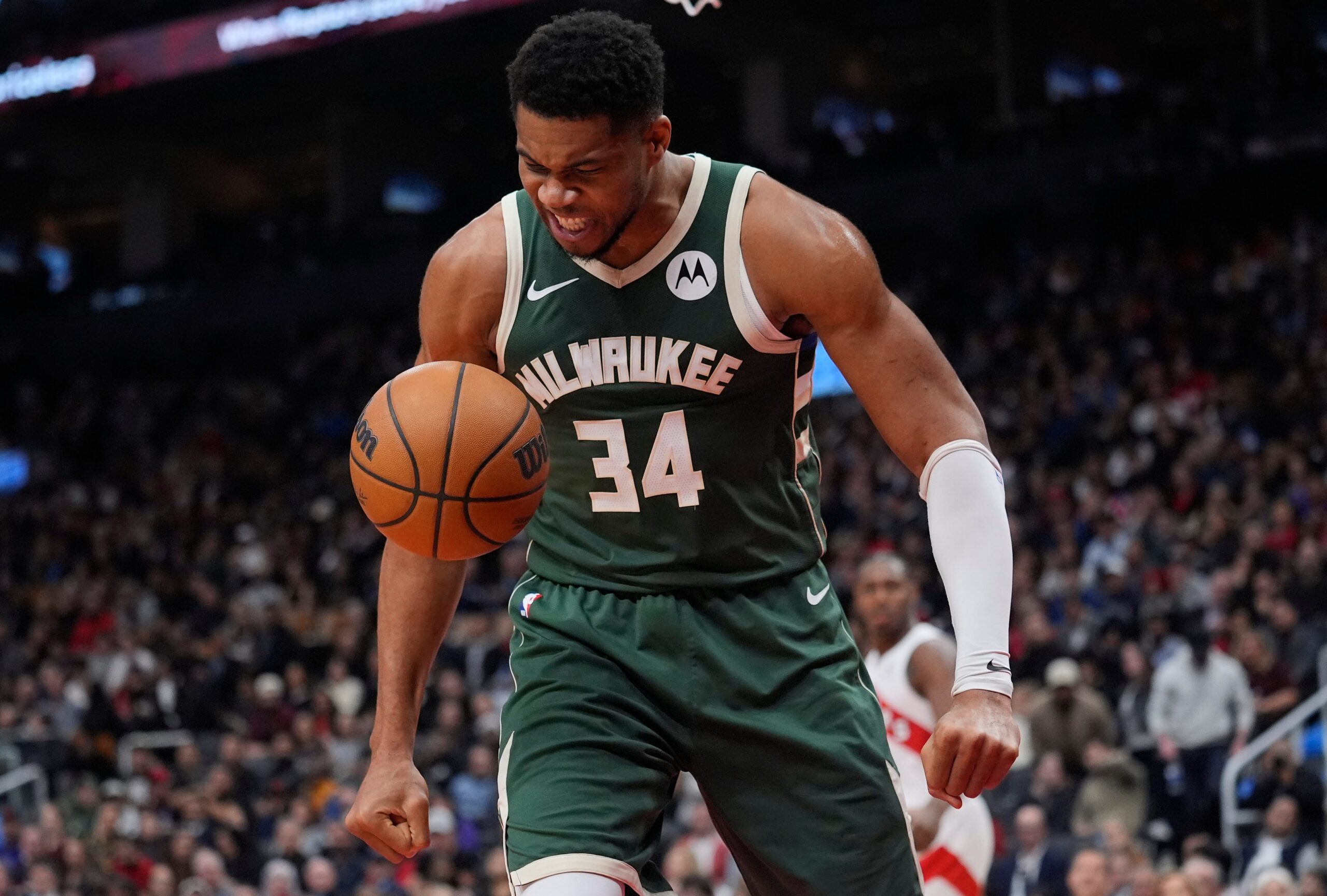 Bucks Dominate Bulls 126-110 to Start NBA Cup Title Defense Bucks Dominate Bulls 126-110 to Start NBA Cup Title Defense