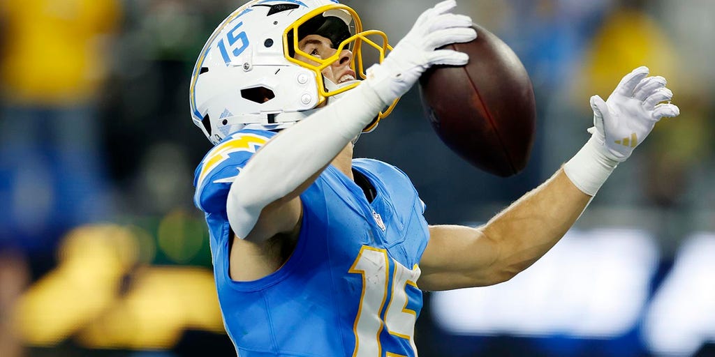 Chargers Dominate Steelers 25-10 to Continue 2025 Playoff Push