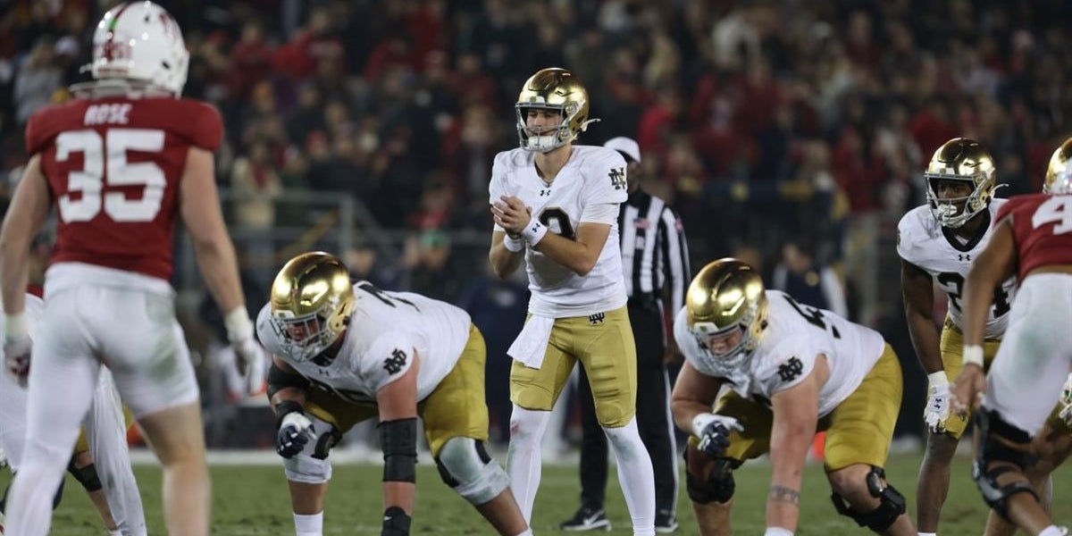 Notre Dame Dominates Stanford 49-20 and Secures 10th Consecutive Win