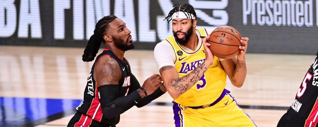 Lakers Defeat Heat 95-86 in November 2 Matchup Lakers Defeat Heat 95-86 in November 2 Matchup
