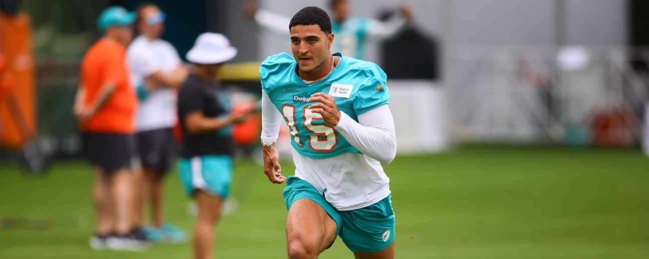 Jaelan Phillips Elevates His Game as a Key Defensive Force for the Miami Dolphins