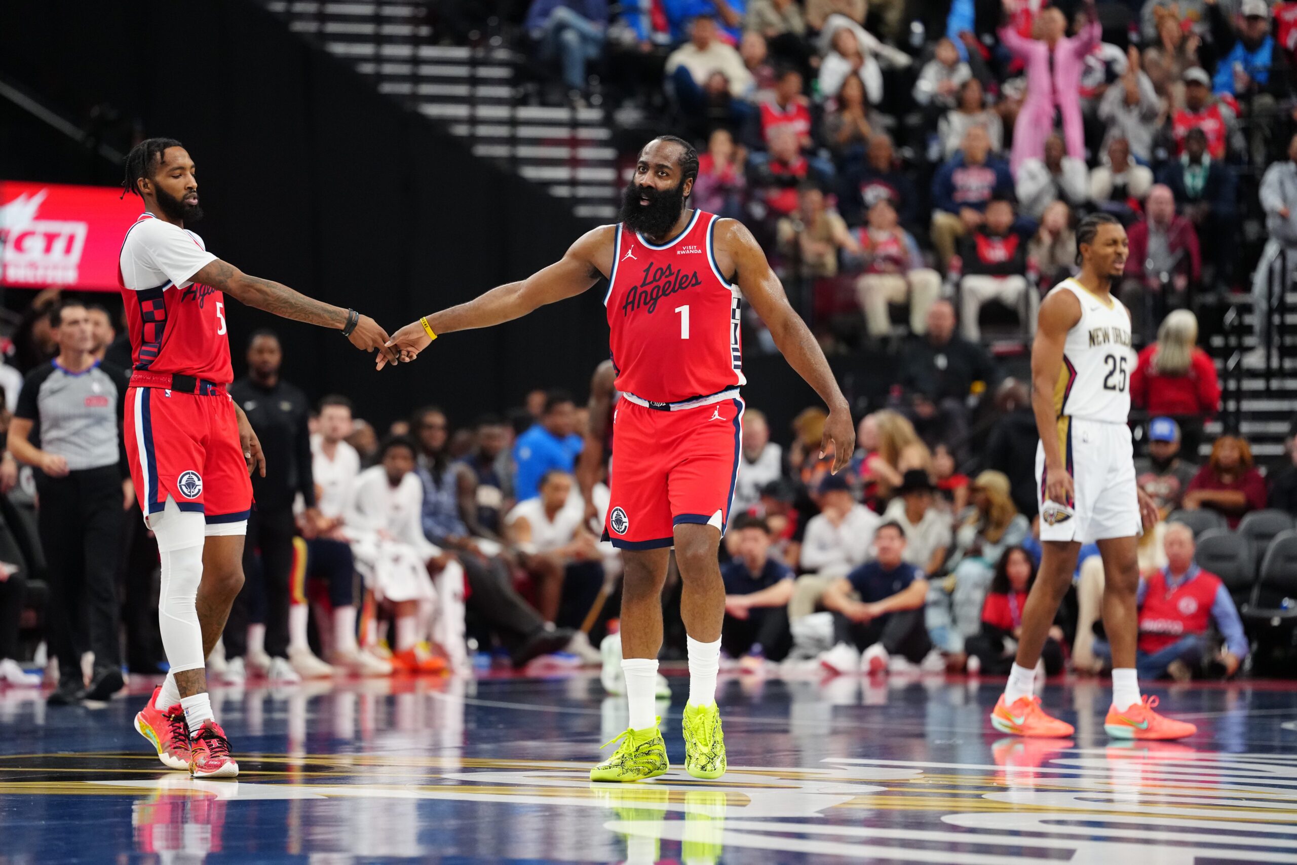 Miami Heat Edges Los Angeles Clippers in Thrilling 120-119 Victory