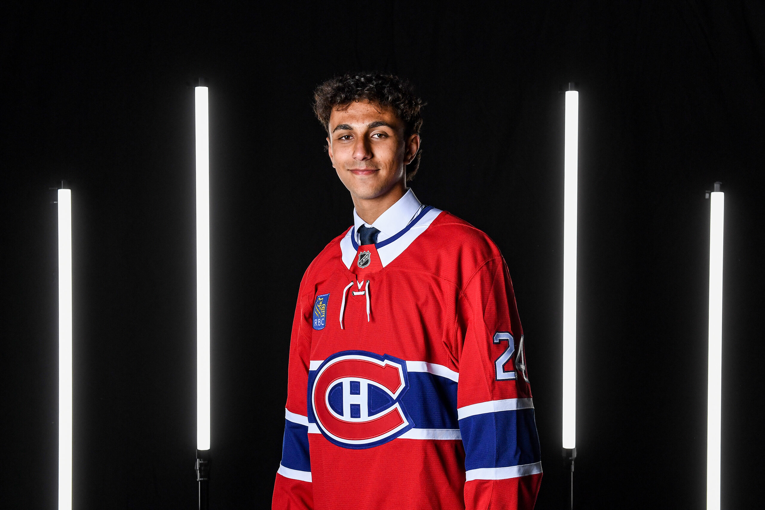 “Doing Whatever It Takes to Win”: Habs’ Michael Hage Ready for the WJC “Doing Whatever It Takes to Win”: Habs’ Michael Hage Ready for the WJC