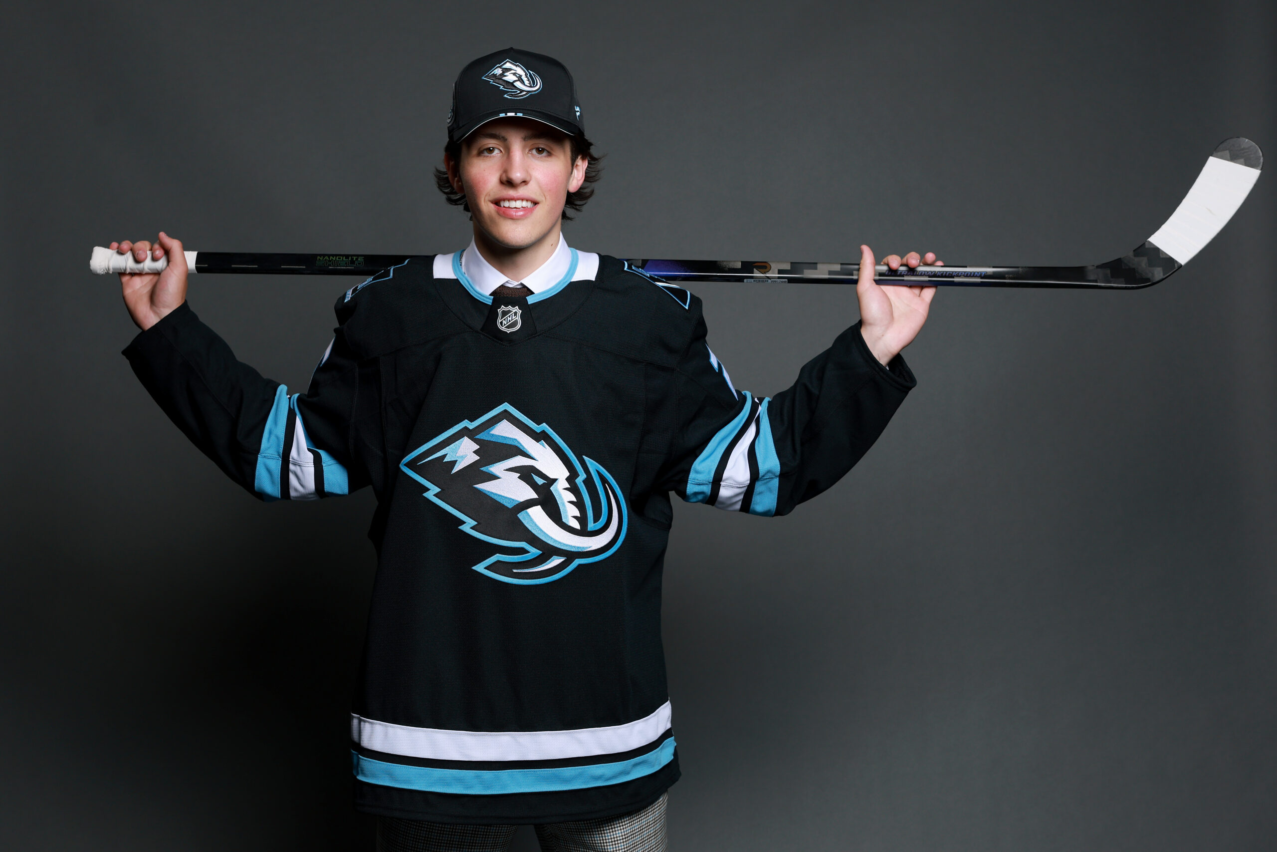 “It’s About Earning My Place”: Desnoyers Signs ELC with Mammoth After a Defining Development Year “It’s About Earning My Place”: Desnoyers Signs ELC with Mammoth After a Defining Development Year